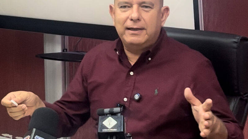 Hermano del secretario De la Peña tiene un Cedis en la feria para la venta de alcohol: Estrada