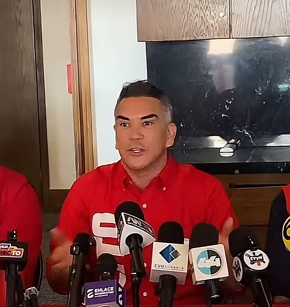 Le quitaron la visa pero no lo pendejo: Alito a Andy