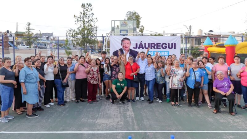 Atender a la gente permite a un funcionario tener los pies sobre la tierra: César Jáuregui