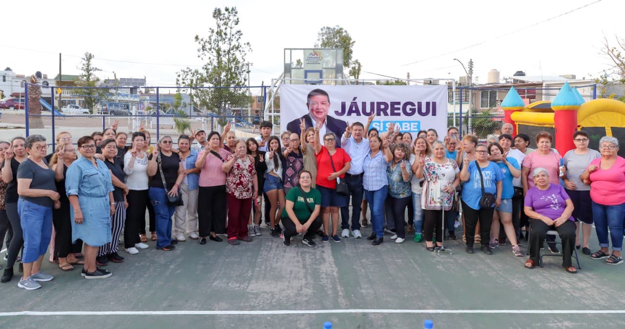 Atender a la gente permite a un funcionario tener los pies sobre la tierra: César Jáuregui