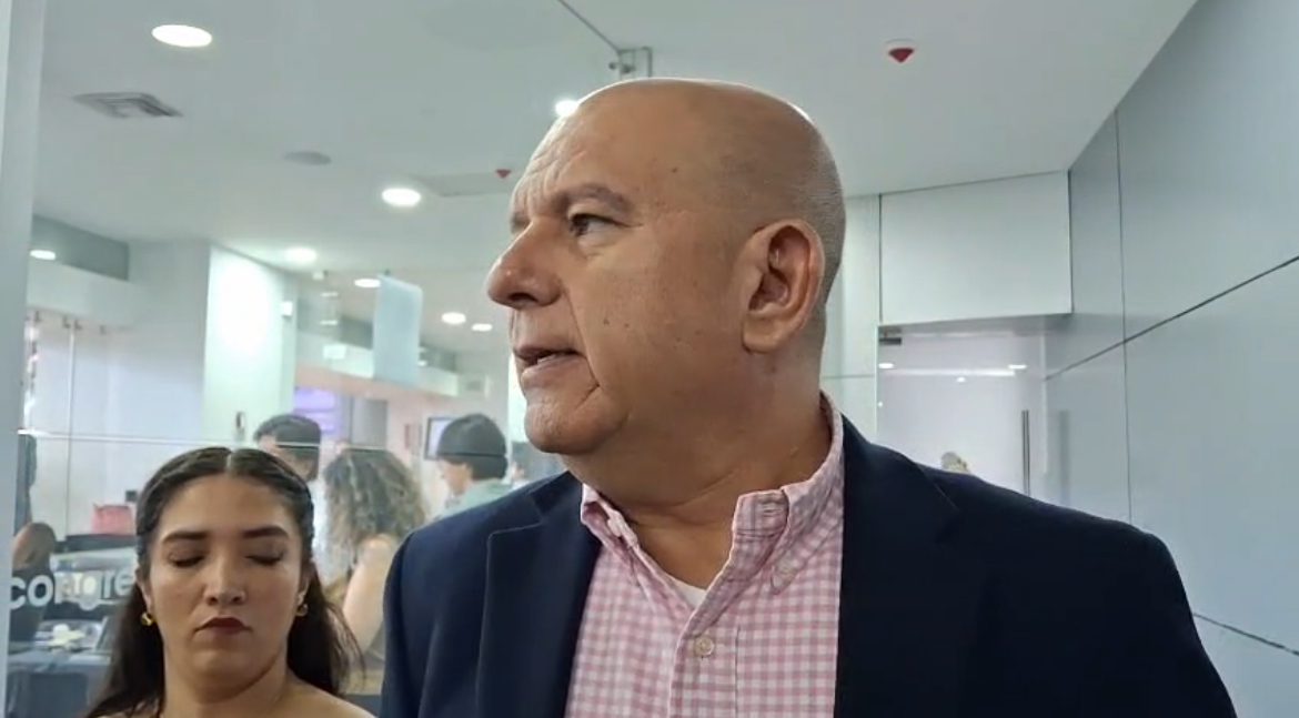 No tengo opinión: Estrada por ausencia de Maru en gira de Sheinbaum