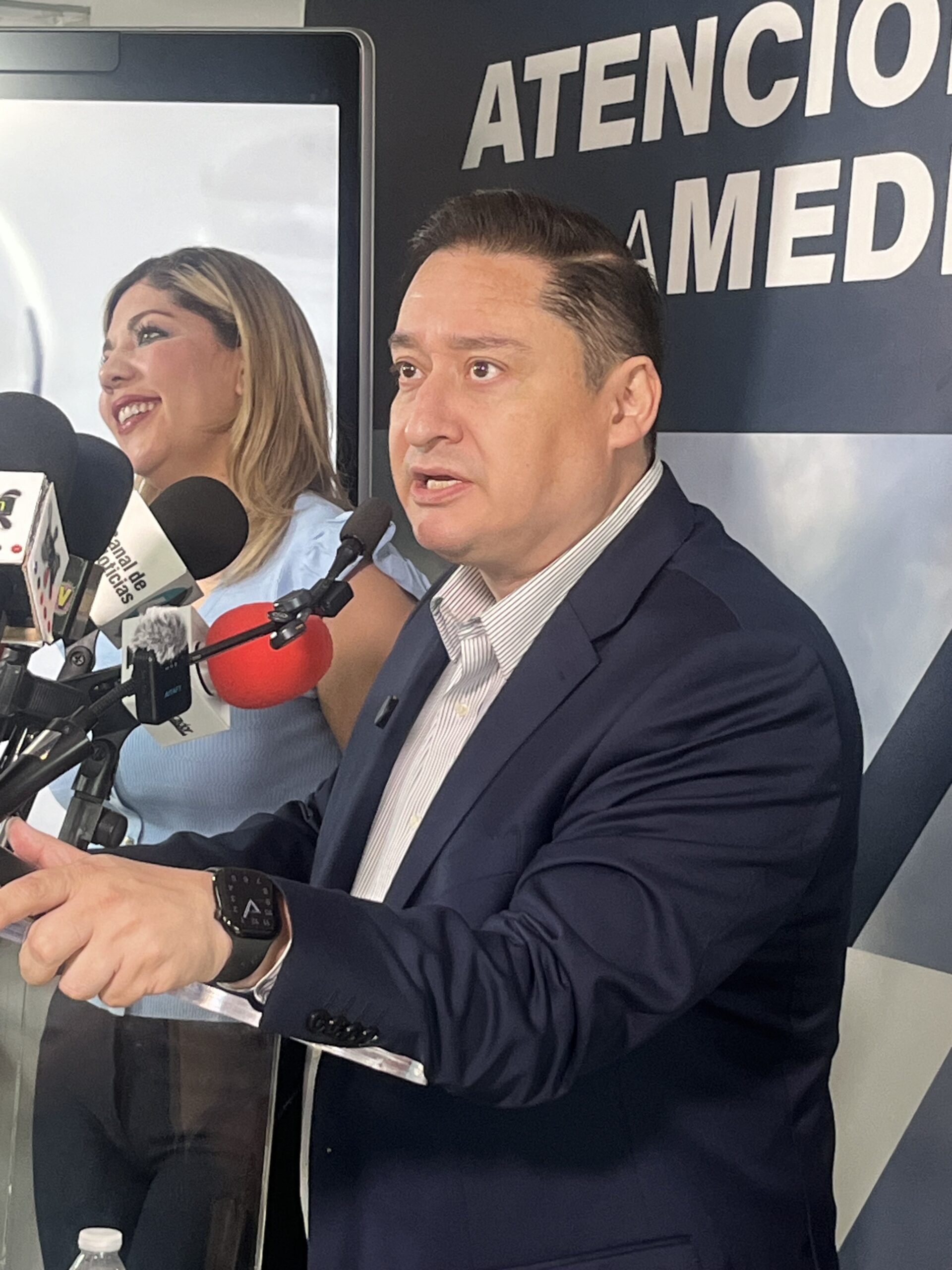 Los diputados decidirán si hay o no fiscal autónomo: Chávez a Cruz