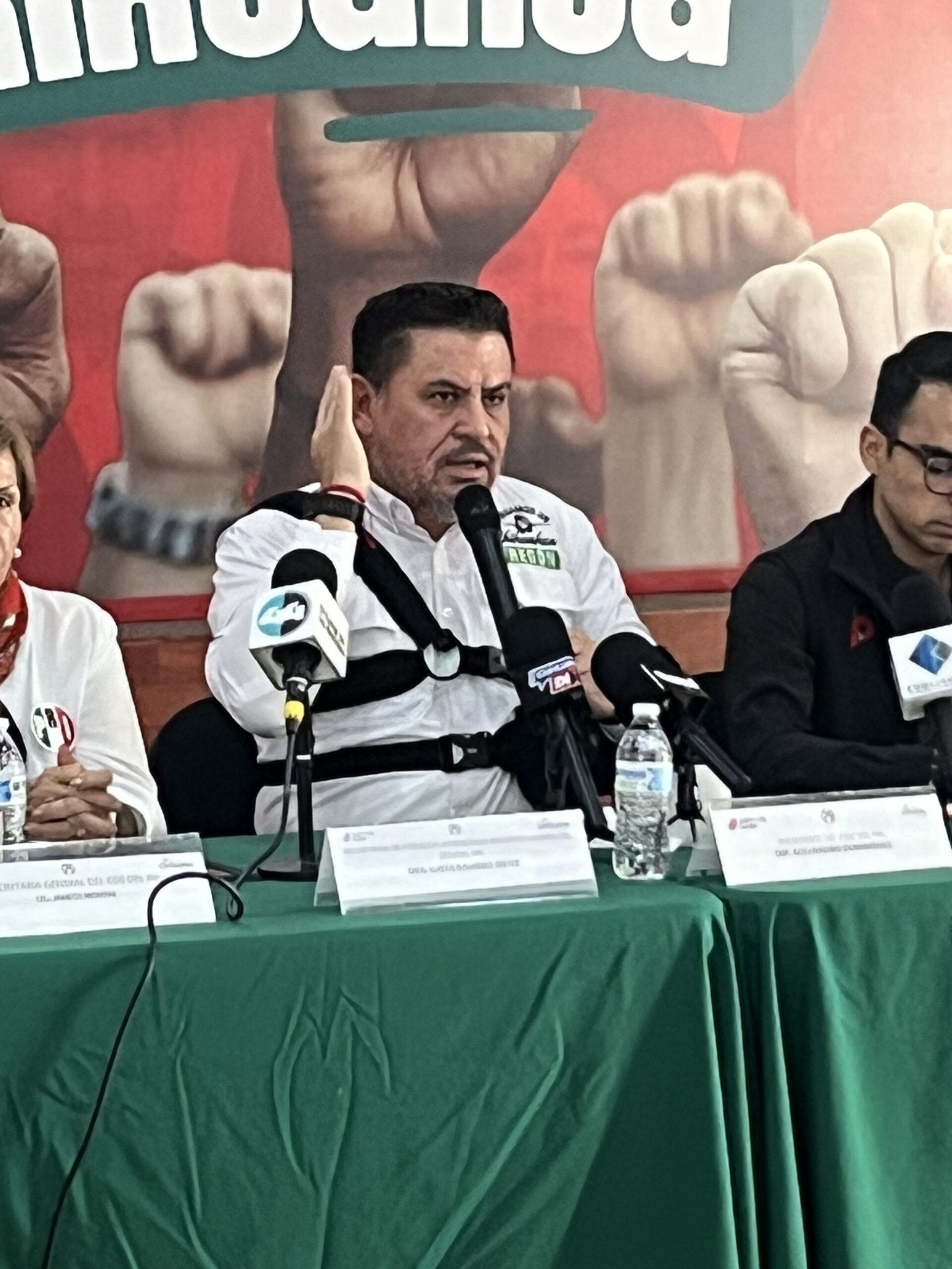 Aterriza Alejandro Domínguez a Enrique Rascón en sus aspiraciones por el distrito 8