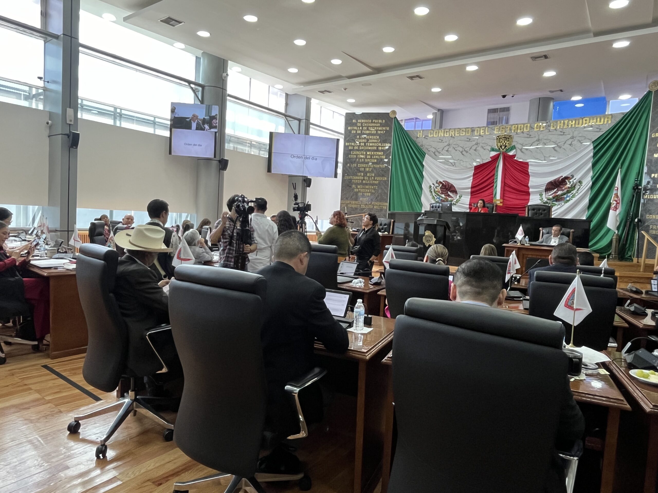 Impide el PAN a Morena exhortar a la gobernadora a comparecer ante el Congreso