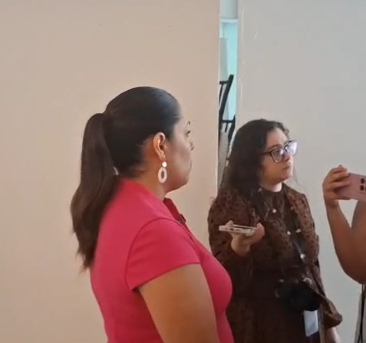 Y si quieren. Les dice la diputada Joss Vega a Morena que ella tiene otra forma de conducir la sesión