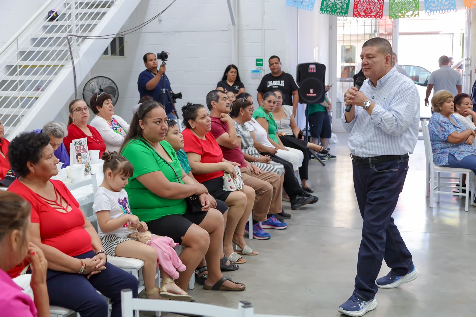 “Necesitamos una ciudad que les dé tiempo a las mujeres”: César Jáuregui